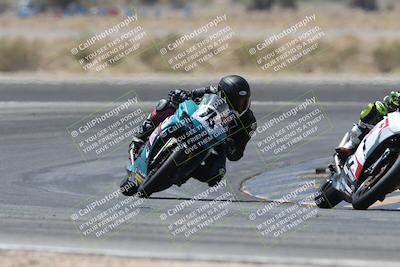media/Apr-20-2025-CVMA (Sun) [[39090e8767]]/Race 11-500-350 Supersport (Holeshot)/
